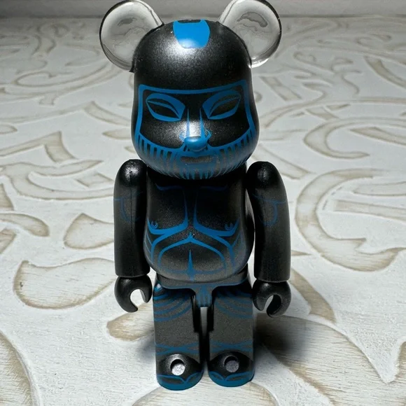 Medicom Bearbrick Series 35 Blue Tribal Mask 100% - Picture 2 of 2